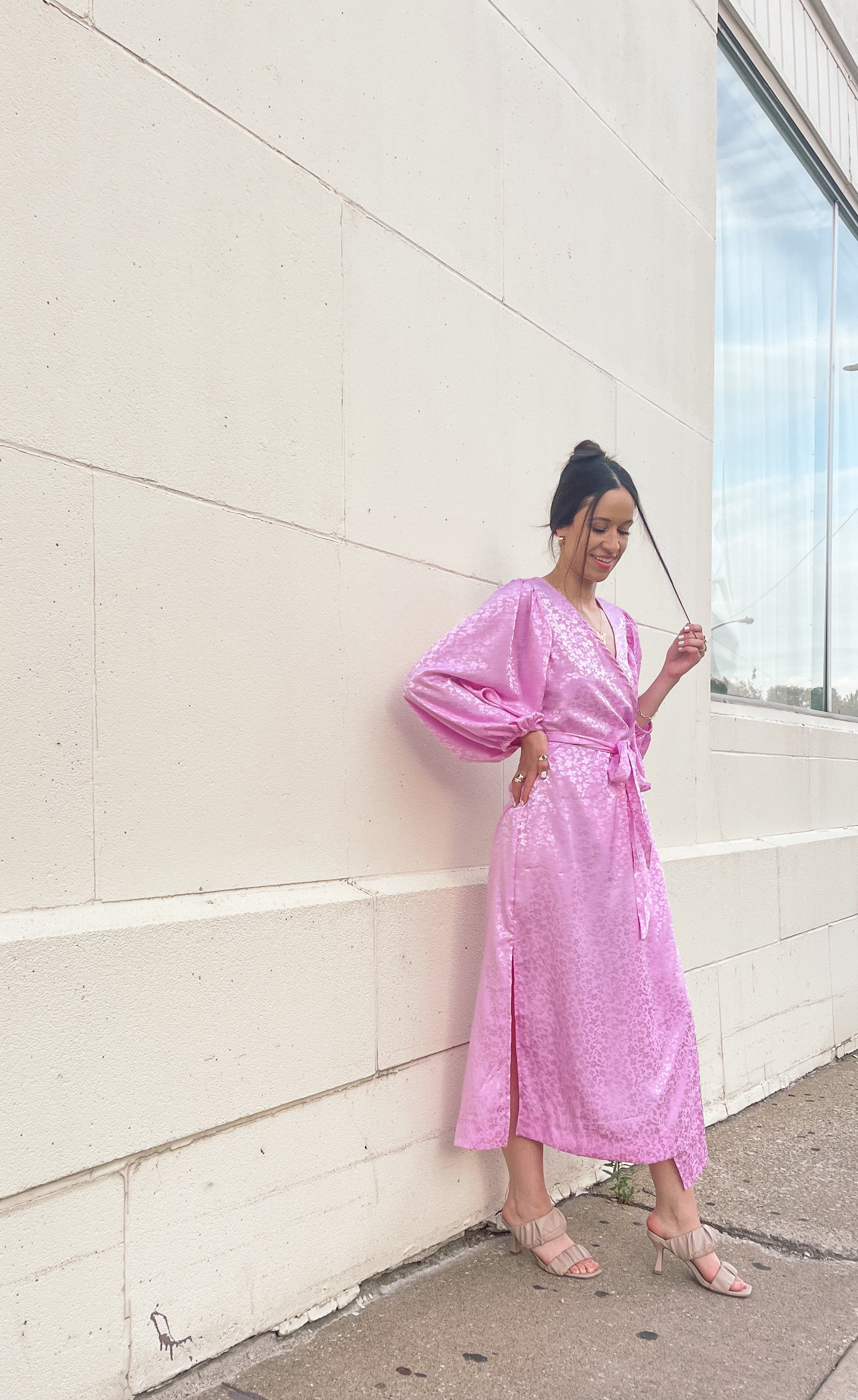 The Find Boutique LLC Pale Pink Kimono Style Wrap Dress Small